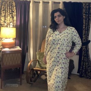 Vintage Anthony Richard’s Nightgown